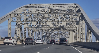 Ottawa   <em>(Hamilton bridge)</em>   |   1  /  24    | 
